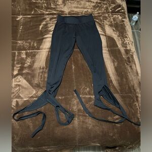 Woman’s size small Zara leggings with ties